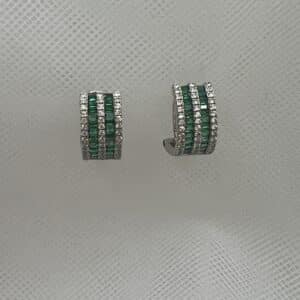 Pendientes de plata rodiada en oro blanco con circonitas blancas y verdes