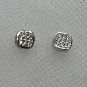 Pendientes de plata rodiados en oro blanco con pave de circonitas