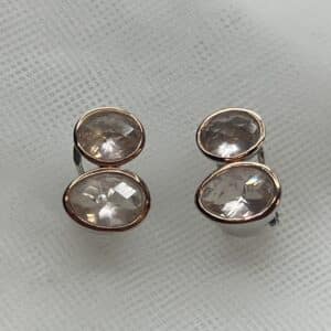 Pendientes de boton con morganitas de plata rodiados en oro blanco