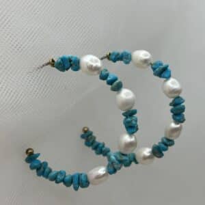 Pendientes de plata chapados en oro amarillo con turquesas y perlas naturales