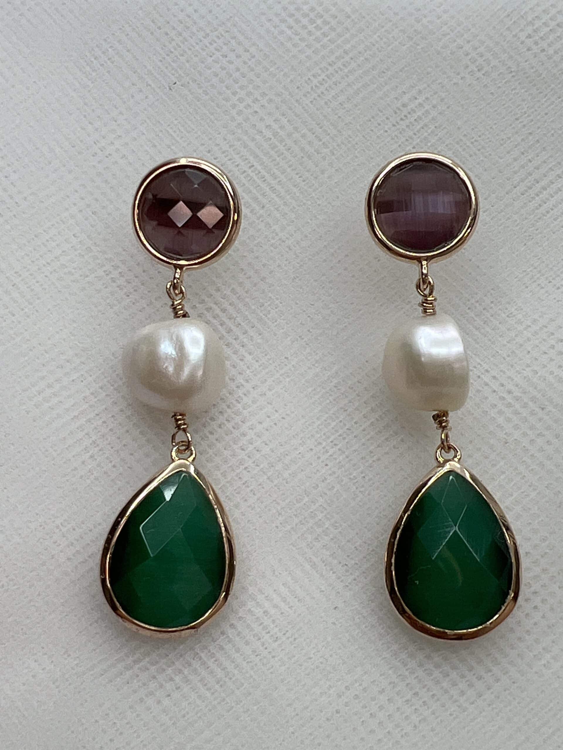 Pendientes de plata chapada en oro amarillo con perlas y circonitas