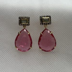 Pendientes de plata chapados en oro amarillo con circonitas de colores