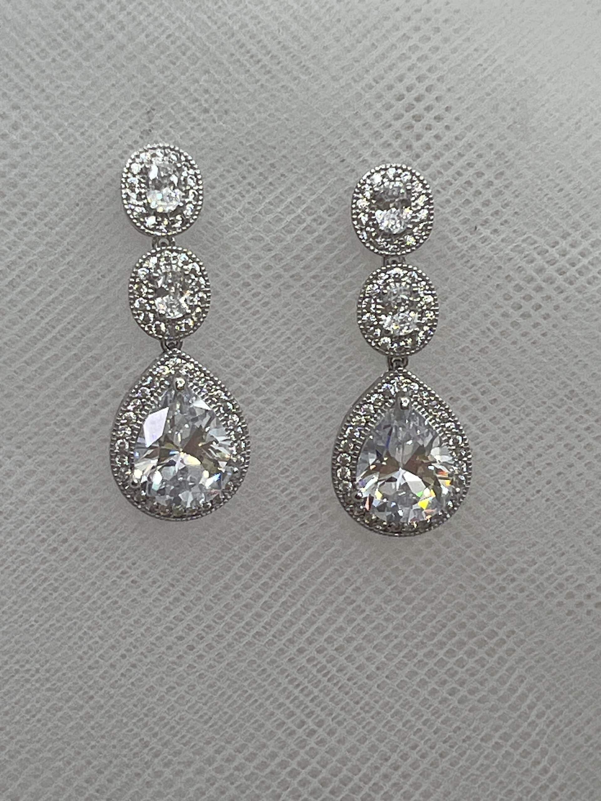 Pendientes de plata rodiados en oro blanco con circonitas