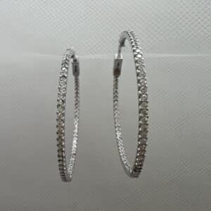 Pendientes aro de circonitas rodiados en oro blanco