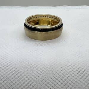 Anillo de plata chapado en oro amarillo matizado