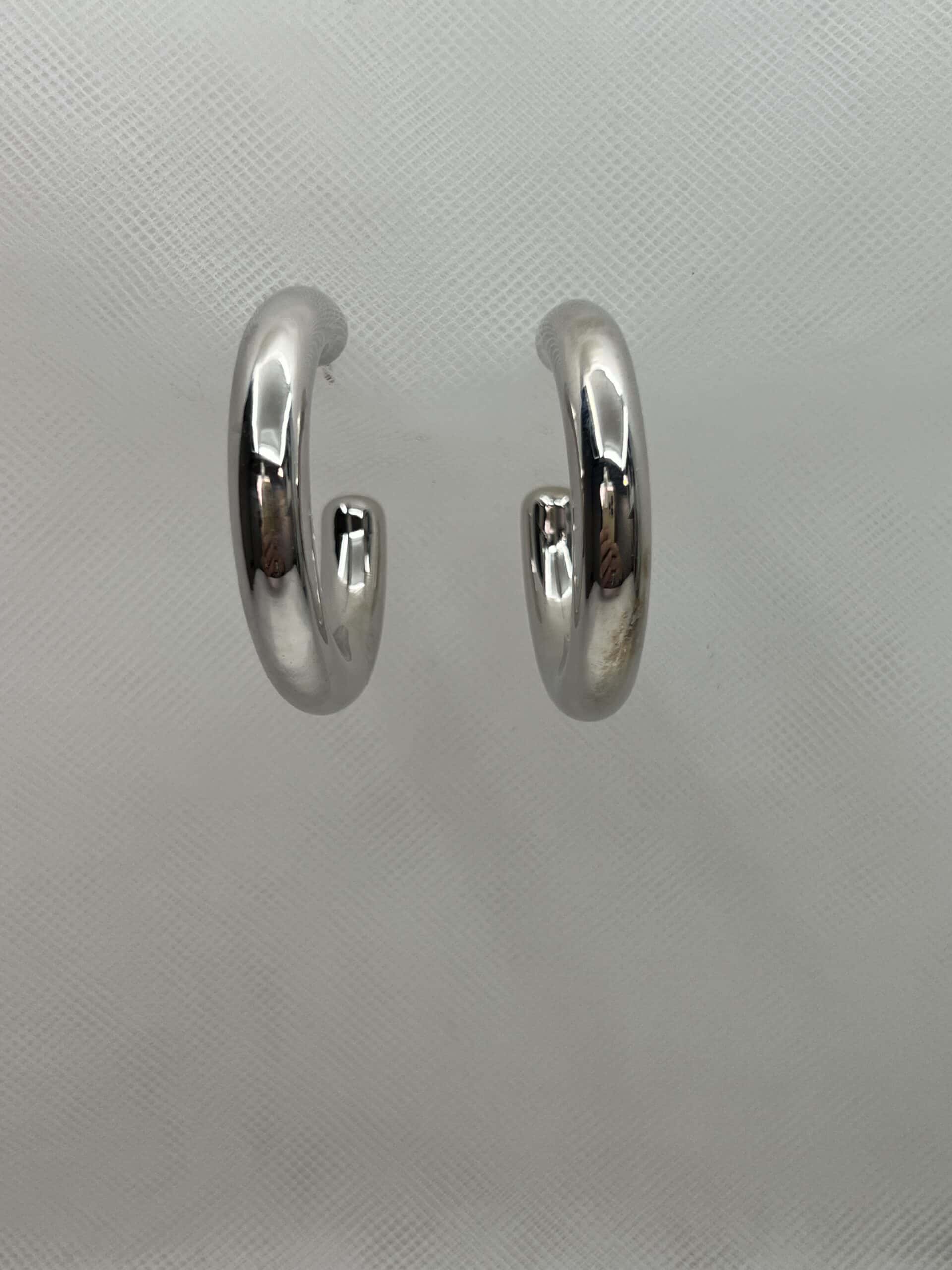 Pendientes de aros grandes en plata