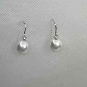 Pendientes de oro blanco con perlas australianas y brillantes